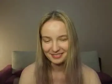 Chaturbate Live Sex Cam of tashinapetitto