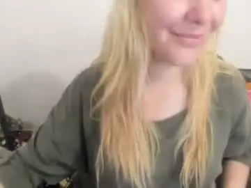 Chaturbate Private Sex Chat of artsyandcraftsy_