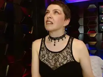 Chaturbate Live Sex Cam of sauvage_lilith
