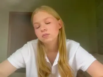 carolynesturino from chaturbate