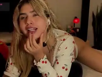 Chaturbate Nude Webcam of whites_emma