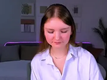 Chaturbate Live Sex Cam of charminglookeva