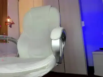 Chaturbate Live Porn of mia_nevaeh