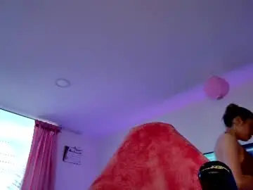 Chaturbate Live Sex Cam of barbie20_