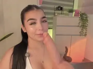 Chaturbate Live Sex Cam of emily_kenner