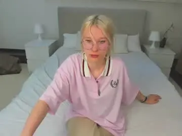 nika_sm from chaturbate