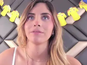 Chaturbate Sex Cam of adrianaharlow