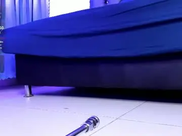 Chaturbate Nude Webcam of aliceroys__