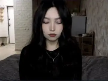 amiyulo from chaturbate