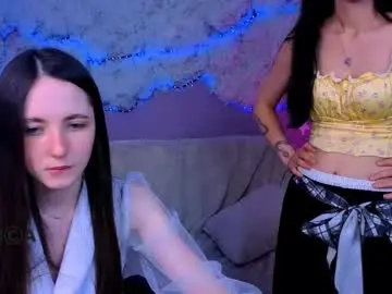 caroline_honeyy from chaturbate