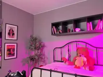 Chaturbate Watch Live Sex Cams of emma_lirys