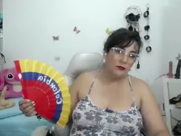 Chaturbate Adult Video Chat of mom_17