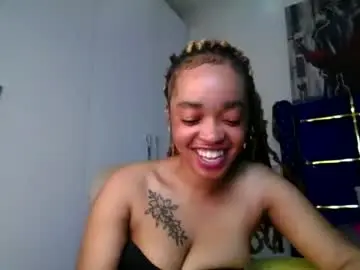 Chaturbate Watch Live Sex Cams of sexymel022