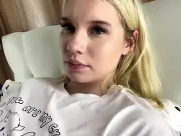 Chaturbate Best live sex cam show of jamilashoaf