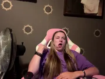 Chaturbate Live Sex Cam of ingaswancey