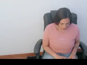 Chaturbate Live Sex Cam of luna_lgomez