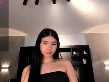 Chaturbate Sex Chat of mialaurence_