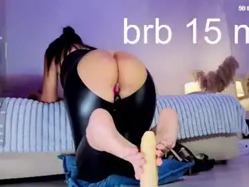 Chaturbate Watch Live Sex Cams of queenviktoria