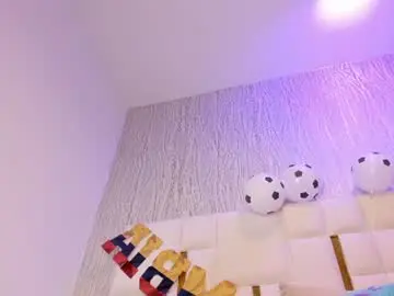 Chaturbate Live Sex of hillary_uckerman_