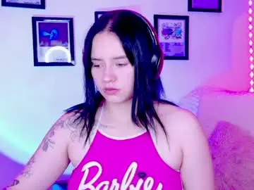 Chaturbate Live Sex Cam of emily_lindey_