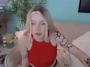 Chaturbate Live Sex Cam of friend_zone_