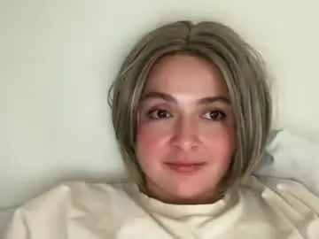 Chaturbate Sex Cam of emily_morning_dew