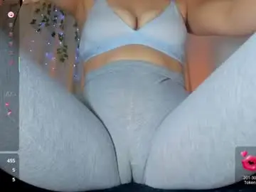 Chaturbate Live Sex Cam of adelinaconte1