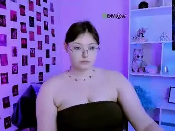 Chaturbate Live Sex Cam of nikol_kitt