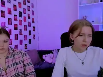 Chaturbate Live Sex Cam of nikol_kitt