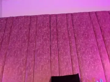 Chaturbate Live Sex Cam of rominareyes