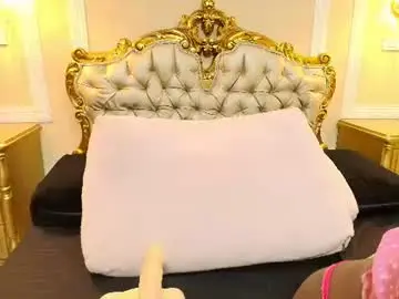 Chaturbate Sex Cam of paulinekosh