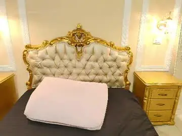Chaturbate Best live sex cam show of paulinekosh