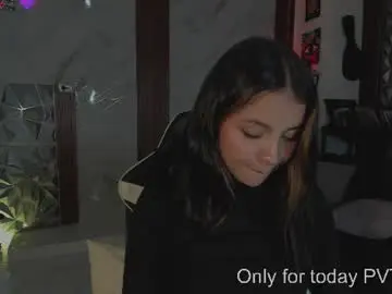 Chaturbate Live Sex Cam of medusa_025