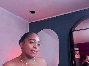 Chaturbate Live Sex Cam of rouses_malih