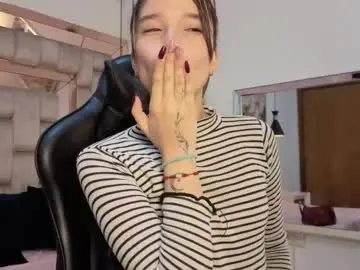zoe_dear from chaturbate