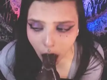 Chaturbate Best live sex cam show of mikaskullcs