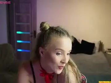 Chaturbate Sex Chat of riley_reddd