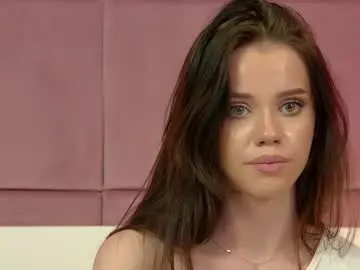 lunnahayes from chaturbate