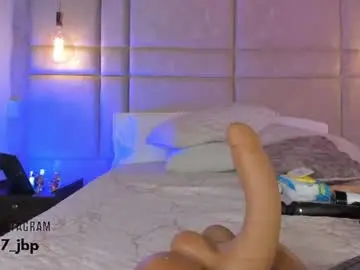 Chaturbate Best live sex cam show of milyy_vermont