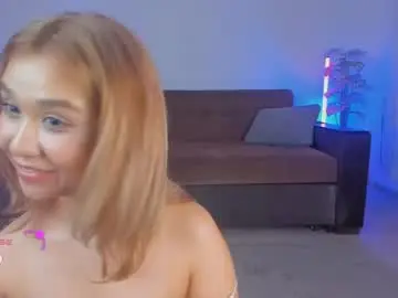 Chaturbate Live Sex Cam of laramiaa