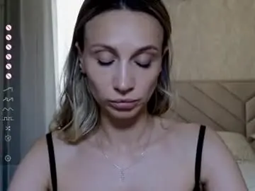 Chaturbate Best live sex cam show of alicewonders_