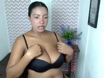 Chaturbate Live Sex Cam of shantalcarson
