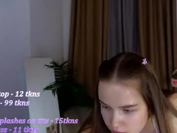 Chaturbate Watch Live Sex Cams of kira_here_