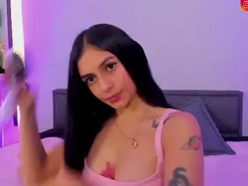 Chaturbate Live Sex Cam of lilith_petit_