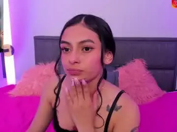 Chaturbate Live Sex Cam of lilith_petit_