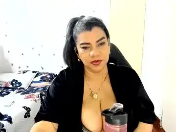 Chaturbate Best live sex cam show of vikyadams