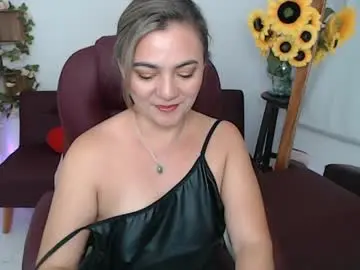 Chaturbate Best Webcam of lilly_milf
