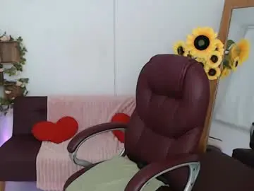 Chaturbate Free Live Porn of lilly_milf