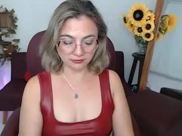 Chaturbate Adult Webcams of lilly_milf
