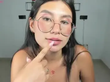 Chaturbate Sex Chat of emily_villamil_